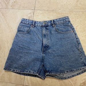 ZARA MOM FIT JEAN SHORTS